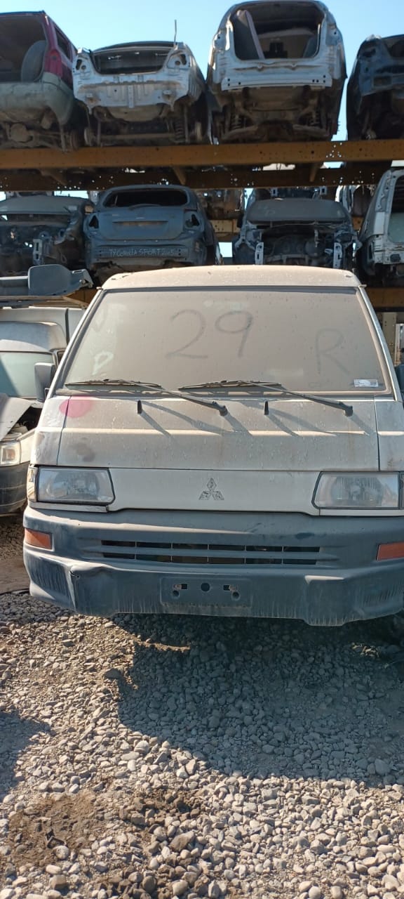  Mitsubishi L300  USADO